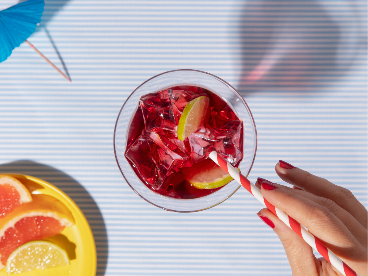 Herbs that help you to stay hydrated in the Summer